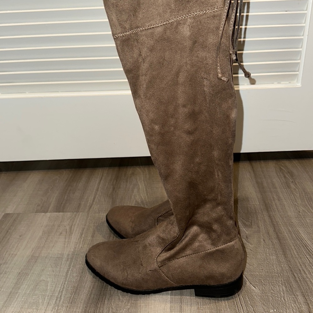 Guess thigh high flat boots